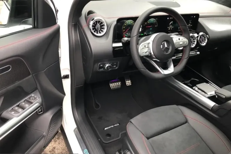Mercedes-Benz EQA din 2023 cu 61.100 km - oferta MER221616 - foto 3
