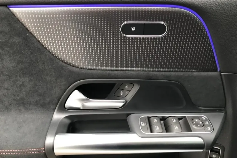 Mercedes-Benz EQA din 2023 cu 61.100 km - oferta MER221616 - foto 19