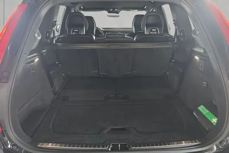 Volvo XC90 din 2024 cu 59.397 km - oferta VOL221618 - foto 4
