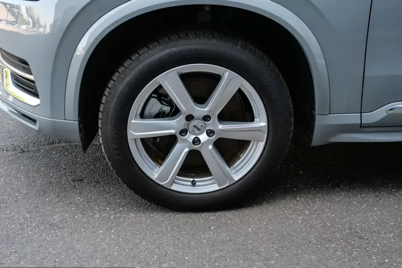 Volvo XC90 din 2025 cu 22.971 km - oferta VOL221619 - foto 4