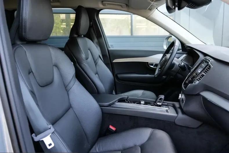 Volvo XC90 din 2025 cu 22.971 km - oferta VOL221619 - foto 16