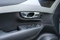 Volvo XC90 din 2025 cu 22.971 km - oferta VOL221619 - foto 23