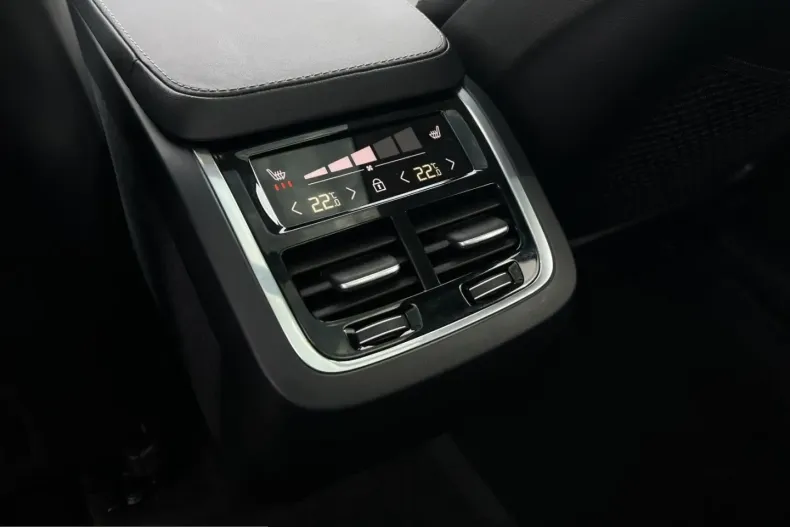 Volvo XC90 din 2024 cu 32.500 km - oferta VOL221620 - foto 13