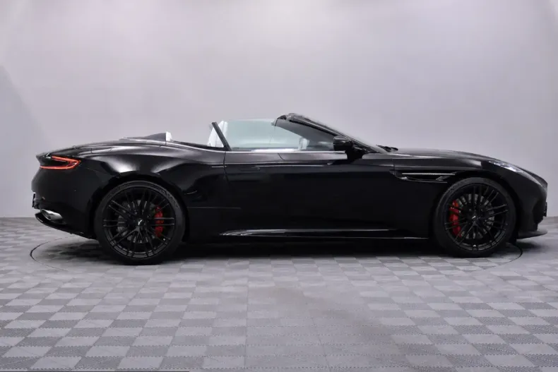 Aston Martin DB12 din 2024 cu 1.500 km - oferta AST221623 - foto 3