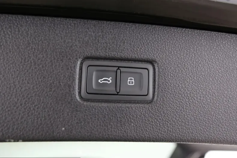 Audi Q7 din 2023 cu 65.008 km - oferta AUD221628 - foto 12