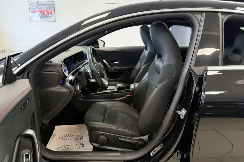 Mercedes-Benz CLA 200 (Clasa CLA) din 2023 cu 49.800 km - oferta MER221634 - foto 6