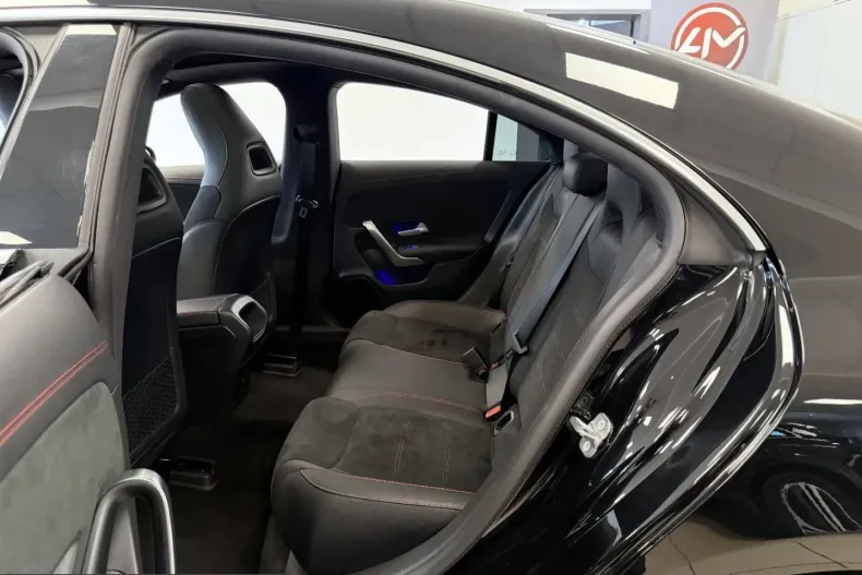 Mercedes-Benz CLA 200 (Clasa CLA) din 2023 cu 49.800 km - oferta MER221634 - foto 7