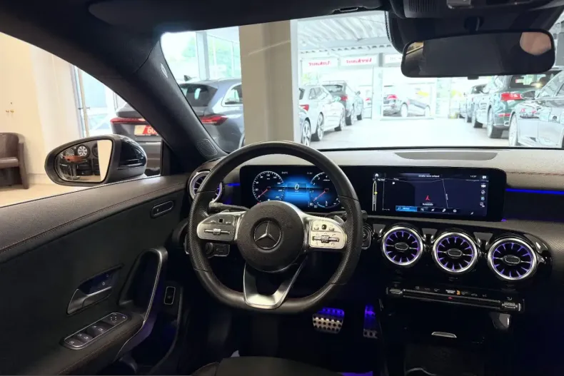 Mercedes-Benz CLA 200 (Clasa CLA) din 2023 cu 49.800 km - oferta MER221634 - foto 15
