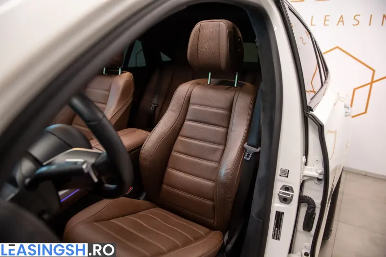 Mercedes-Benz GLE 400 (Clasa GLE) din 2023 cu 16.981 km - oferta MER221645 - foto 9