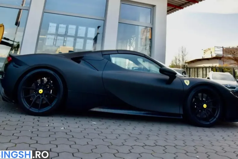 Ferrari SF90 din 2024 cu 1.390 km - oferta FER221654 - foto 4
