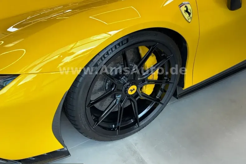 Ferrari SF90 din 2024 cu 6.000 km - oferta FER221658 - foto 3