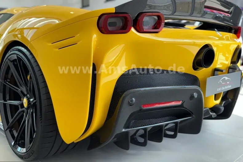 Ferrari SF90 din 2024 cu 6.000 km - oferta FER221658 - foto 7
