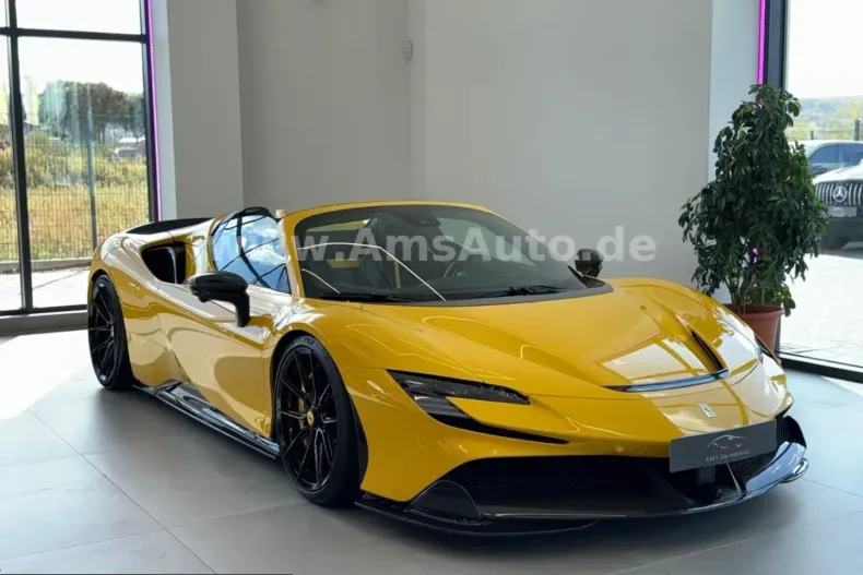 Ferrari SF90 din 2024 cu 6.000 km - oferta FER221658 - foto 11