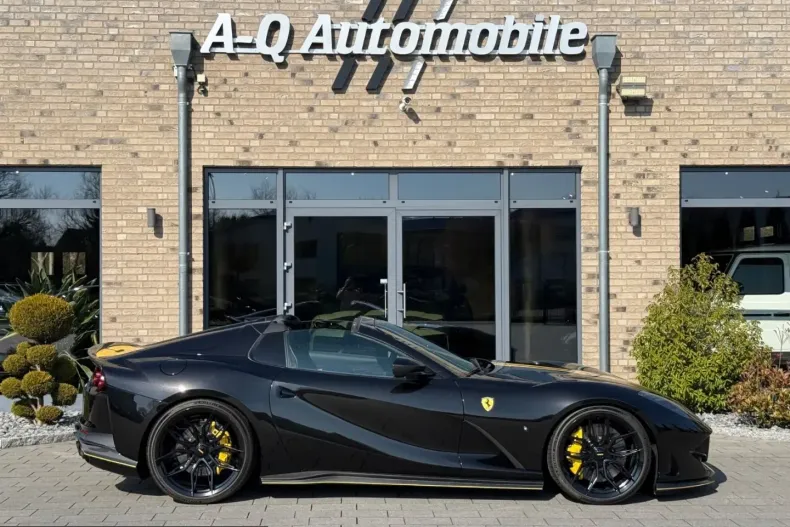 Ferrari 812 din 2023 cu 1.481 km - oferta FER221659 - foto 5
