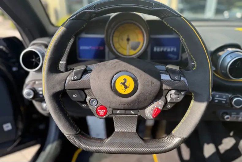 Ferrari 812 din 2023 cu 1.481 km - oferta FER221659 - foto 17