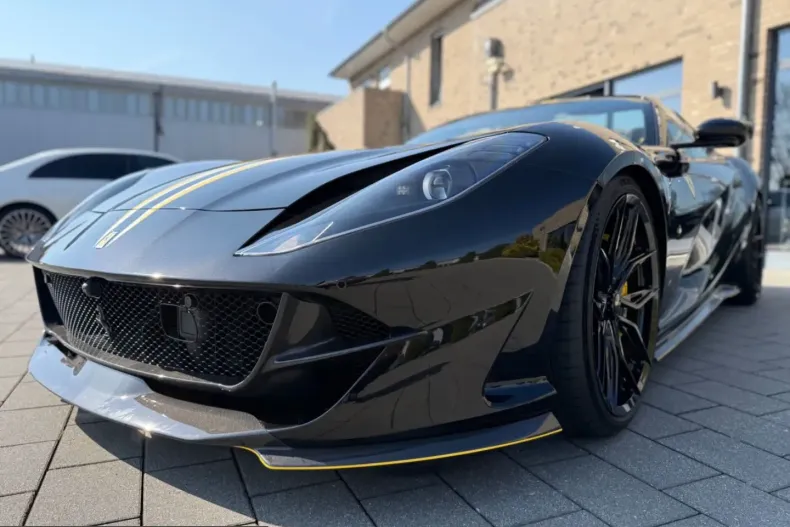 Ferrari 812 din 2023 cu 1.481 km - oferta FER221659 - foto 33
