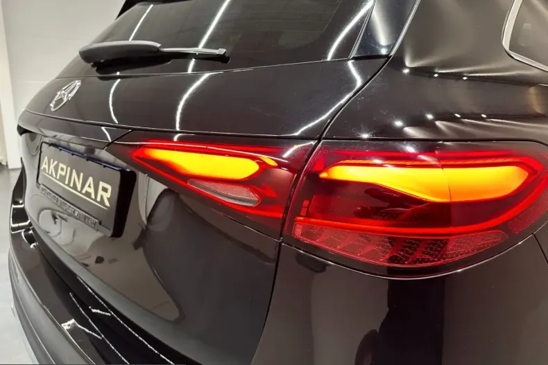 Mercedes-Benz GLC 200 (Clasa GLC) din 2022 cu 54.000 km - oferta MER221667 - foto 6