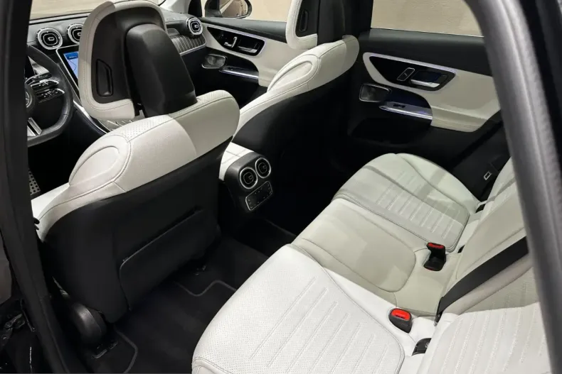 Mercedes-Benz GLC 200 (Clasa GLC) din 2022 cu 54.000 km - oferta MER221667 - foto 12