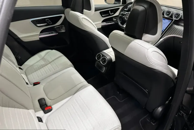 Mercedes-Benz GLC 200 (Clasa GLC) din 2022 cu 54.000 km - oferta MER221667 - foto 16