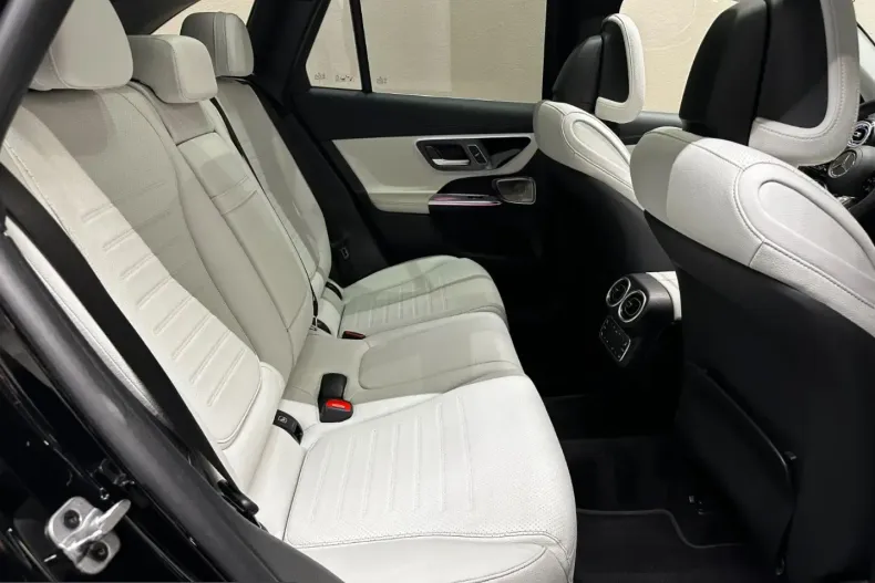 Mercedes-Benz GLC 200 (Clasa GLC) din 2022 cu 54.000 km - oferta MER221667 - foto 17