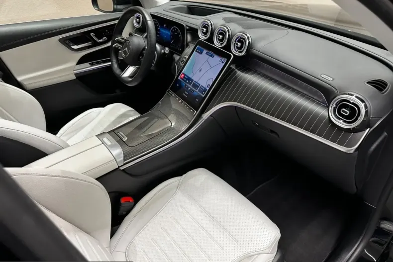Mercedes-Benz GLC 200 (Clasa GLC) din 2022 cu 54.000 km - oferta MER221667 - foto 19