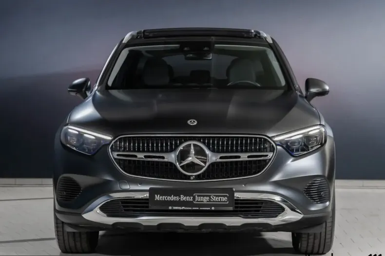 Mercedes-Benz GLC 200 (Clasa GLC) din 2023 cu 9.389 km - oferta MER221671 - foto 5