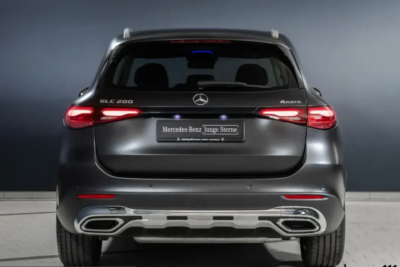 Mercedes-Benz GLC 200 (Clasa GLC) din 2023 cu 9.389 km - oferta MER221671 - foto 6