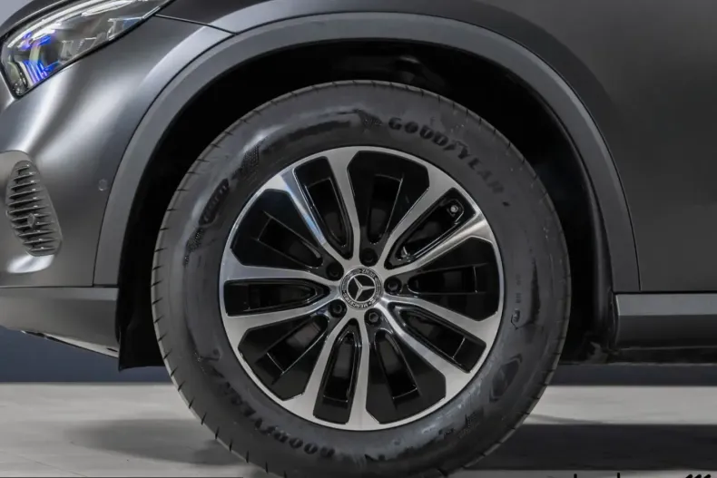 Mercedes-Benz GLC 200 (Clasa GLC) din 2023 cu 9.389 km - oferta MER221671 - foto 7