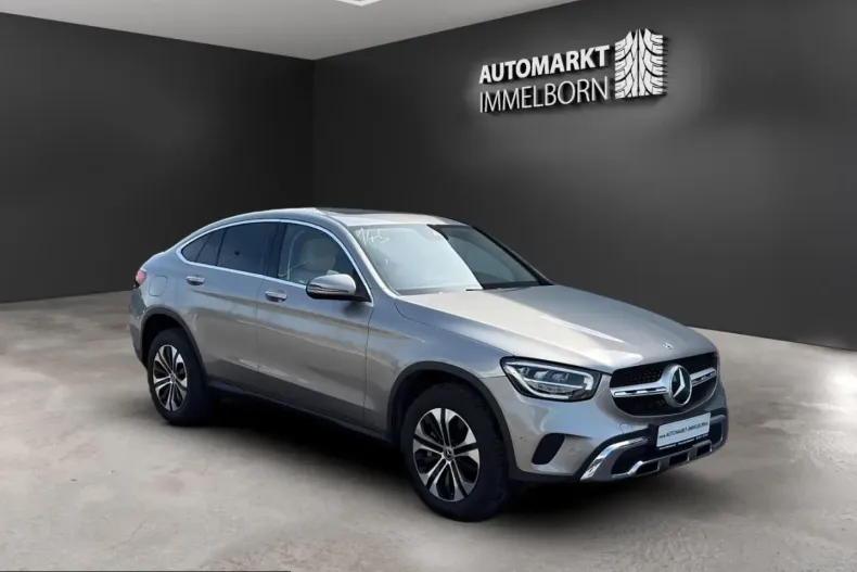 Mercedes-Benz GLC 300 (Clasa GLC) din 2022 cu 59.998 km - oferta MER221674 - foto 1