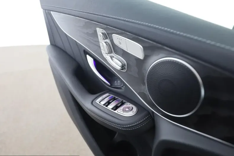 Mercedes-Benz GLC 300 (Clasa GLC) din 2022 cu 42.900 km - oferta MER221676 - foto 13