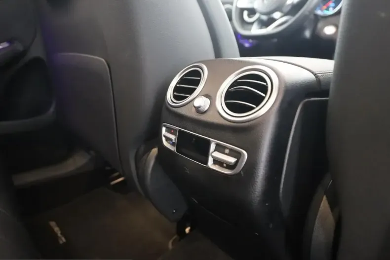 Mercedes-Benz GLC 300 (Clasa GLC) din 2022 cu 42.900 km - oferta MER221676 - foto 20
