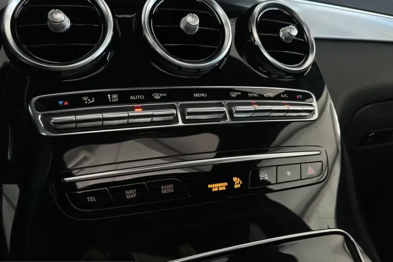 Mercedes-Benz GLC 200 (Clasa GLC) din 2022 cu 83.850 km - oferta MER221677 - foto 22
