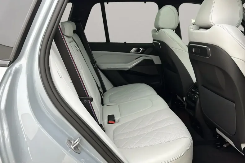 BMW X5 (Seria X) din 2025 cu 6.935 km - oferta BMW221684 - foto 12