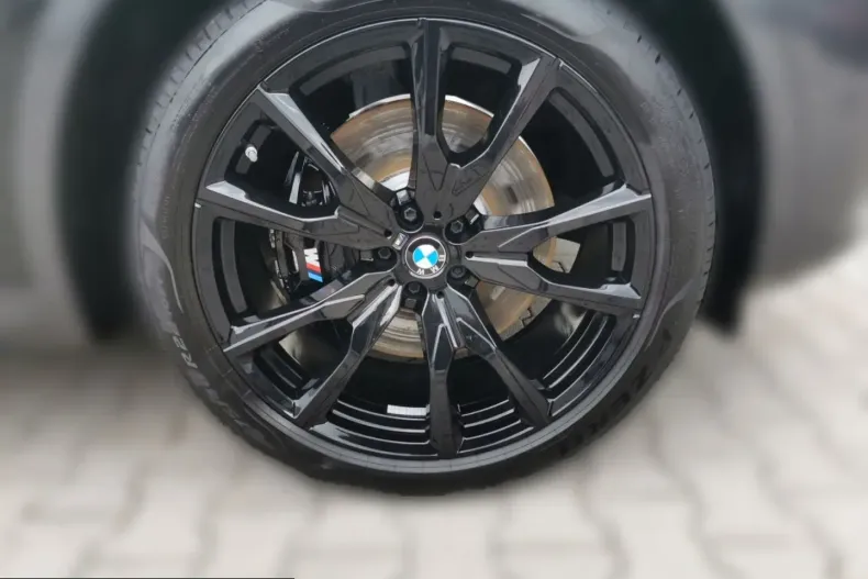 BMW X7 (Seria X) din 2024 cu 15.302 km - oferta BMW221716 - foto 4