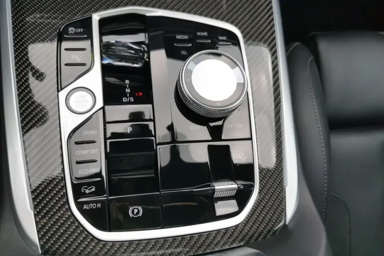 BMW X7 (Seria X) din 2024 cu 15.302 km - oferta BMW221716 - foto 13