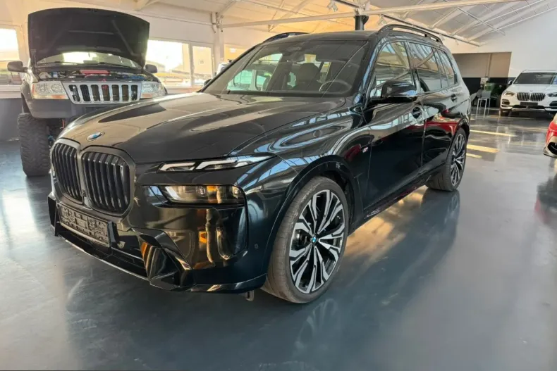 BMW X7 (Seria X) din 2024 cu 41.500 km - oferta BMW221722 - foto 1