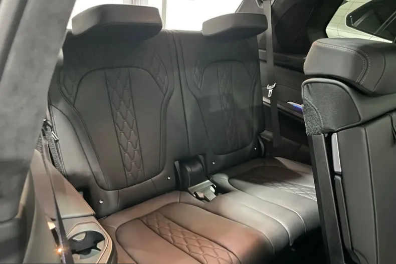BMW X7 (Seria X) din 2024 cu 32.000 km - oferta BMW221723 - foto 14