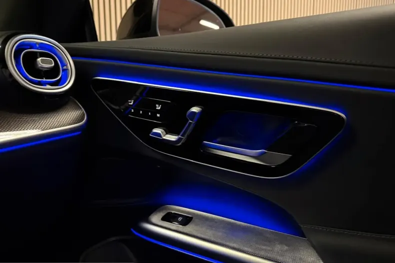 Mercedes-Benz CLE 200 (Clasa CLE) din 2024 cu 32.077 km - oferta MER221737 - foto 36