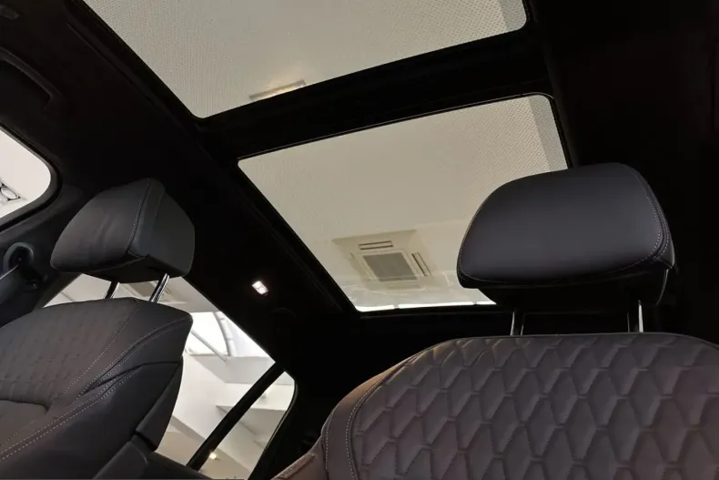 BMW X7 (Seria X) din 2025 cu 24.065 km - oferta BMW221746 - foto 12