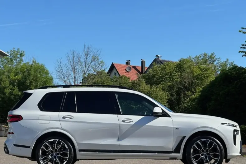 BMW X7 (Seria X) din 2025 cu 25.775 km - oferta BMW221749 - foto 5