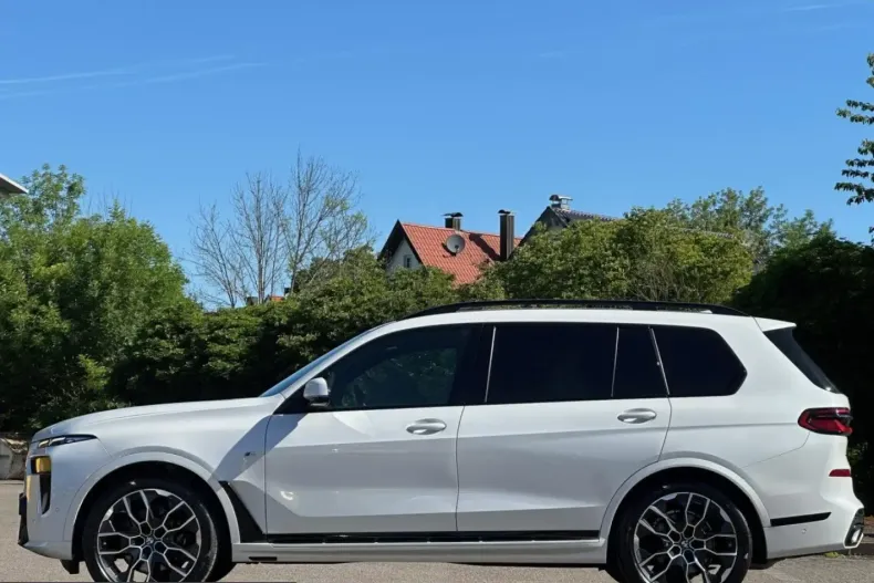 BMW X7 (Seria X) din 2025 cu 25.775 km - oferta BMW221749 - foto 9
