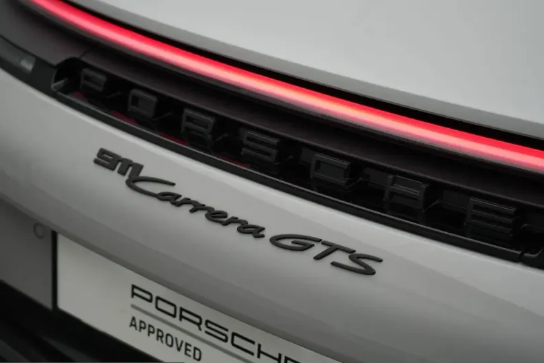 Porsche 992 din 2025 cu 4.200 km - oferta POR221751 - foto 41