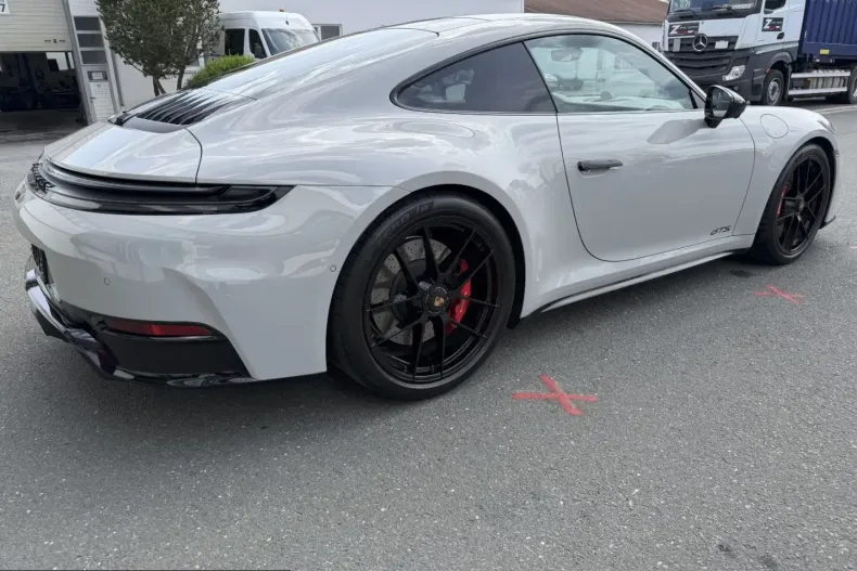 Porsche 911 din 2025 cu 9.922 km - oferta POR221752 - foto 4