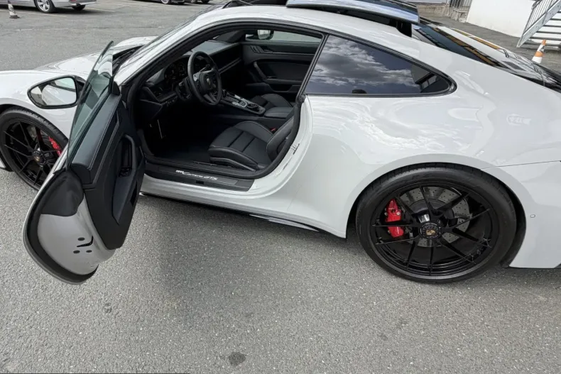 Porsche 911 din 2025 cu 9.922 km - oferta POR221752 - foto 17