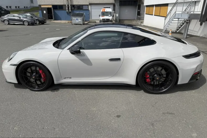 Porsche 911 din 2025 cu 9.922 km - oferta POR221752 - foto 31