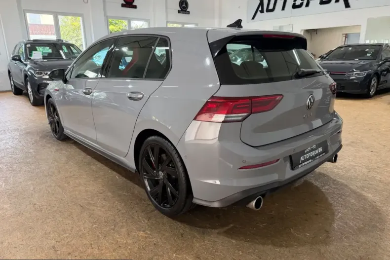 Volkswagen Golf din 2024 cu 32.920 km - oferta VOL221773 - foto 9