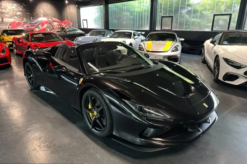 Ferrari F8 din 2023 cu 5.500 km - oferta FER221781 - foto 6