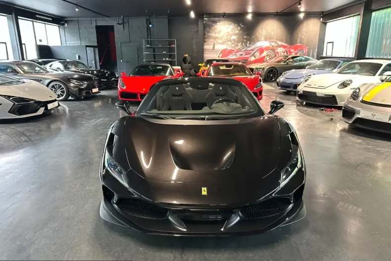 Ferrari F8 din 2023 cu 5.500 km - oferta FER221781 - foto 7