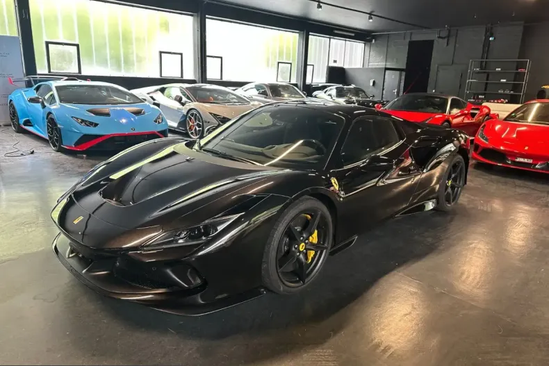 Ferrari F8 din 2023 cu 5.500 km - oferta FER221781 - foto 8