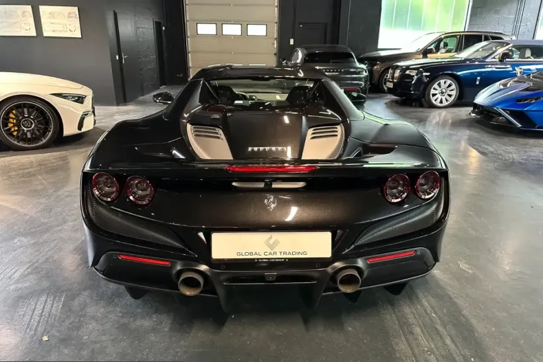 Ferrari F8 din 2023 cu 5.500 km - oferta FER221781 - foto 11